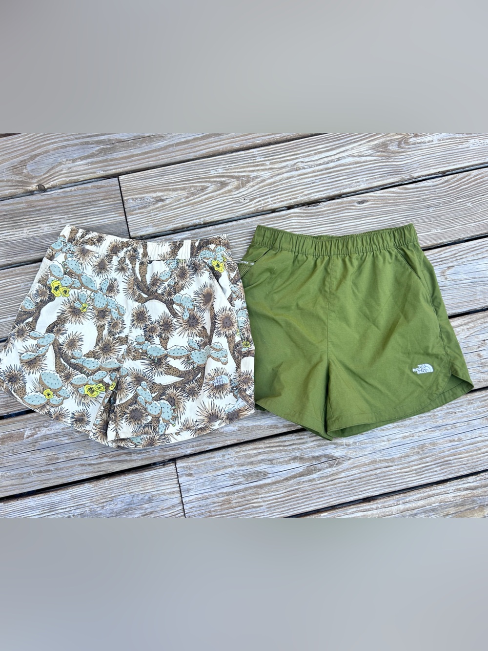 The North Face Women's Pathfinder short lot size small cactus green